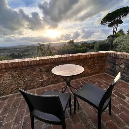 Casale Virgili 5*