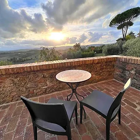 Casale Virgili 4*