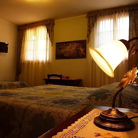 Casale Virgili 4*