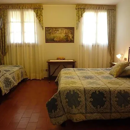 Casale Virgili Couette-café 4*
