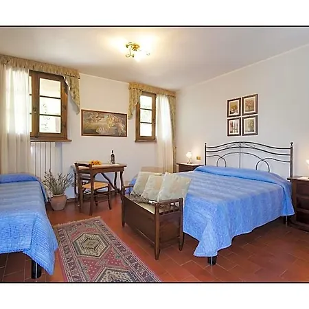 Casale Virgili 4*