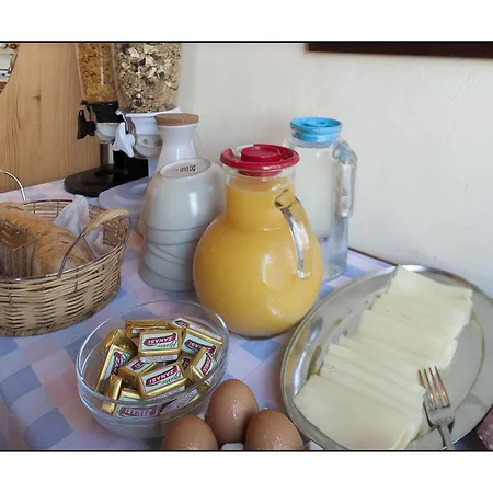 Alojamento de Acomodação e Pequeno-almoço Casale Virgili
