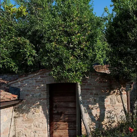 Bed & Breakfast Casale Virgili 5*