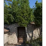 Bed & Breakfast Casale Virgili 4*