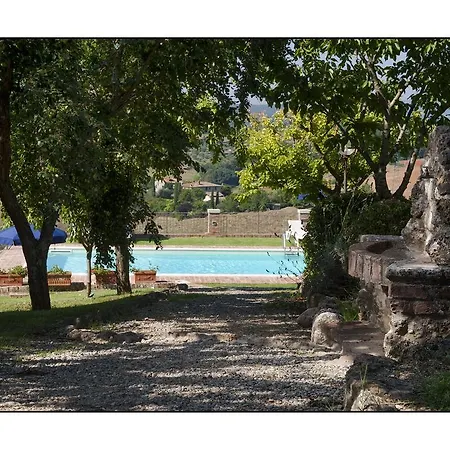 Casale Virgili 5*