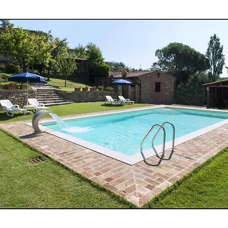 Casale Virgili 4*
