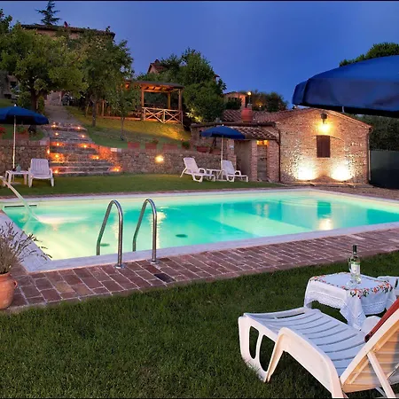 Casale Virgili לינה וארוחת בוקר 5*